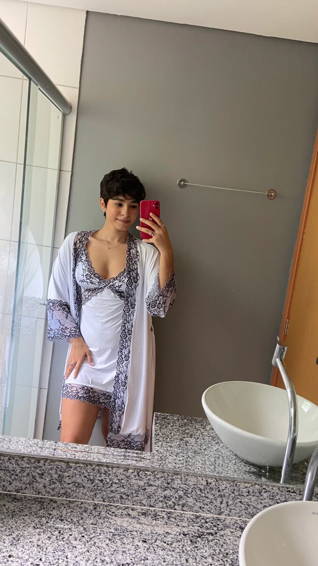 Kit Vitória | Robe e camisola branco c preto